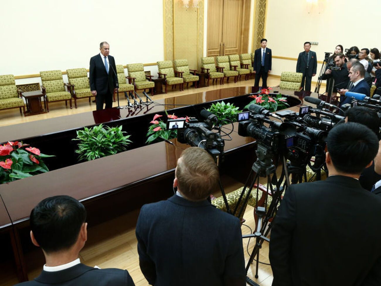 Лавров&nbsp;на пресс-конференции после переговоров со своим северокорейским коллегой