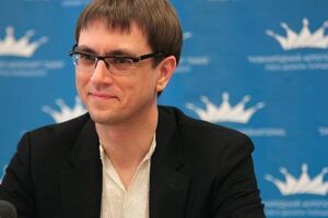 Взлетная полоса аэропорта в Днепре будет построена за счет госбюджета, а терминальную часть построит частная компания, заявил Омелян