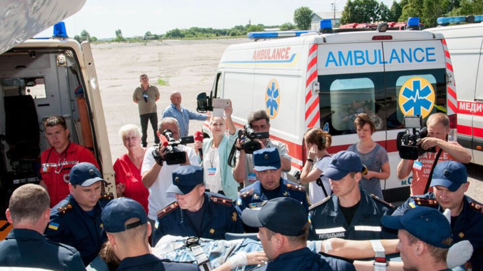 З аеропорту дітей доправили у лікарню