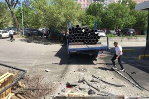 Фура с отказавшими тормозами протаранила более 10 авто в Днепре. Фоторепортаж