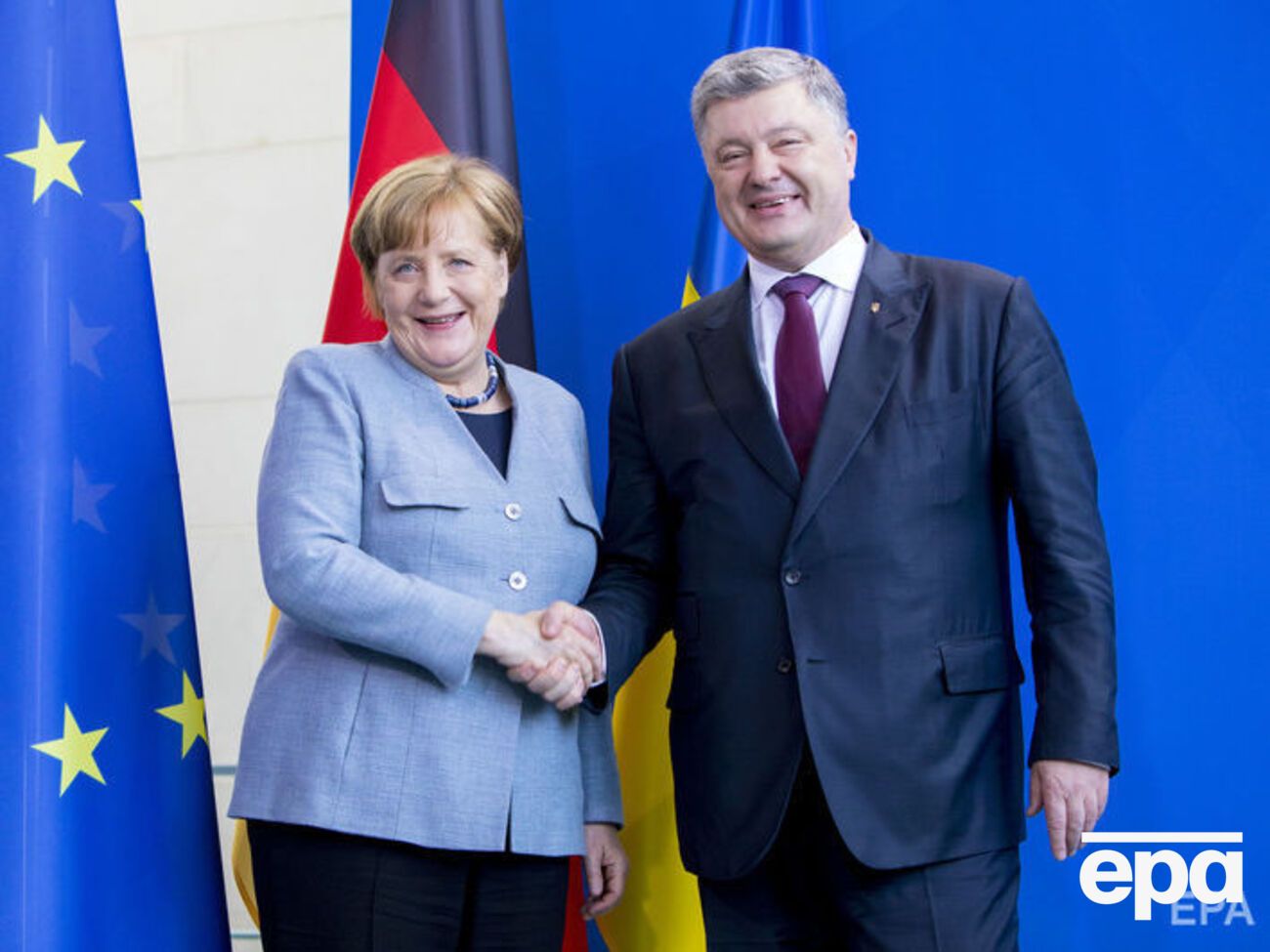 10 апреля Меркель анонсировала встречу лидеров Украины, Германии и Франции