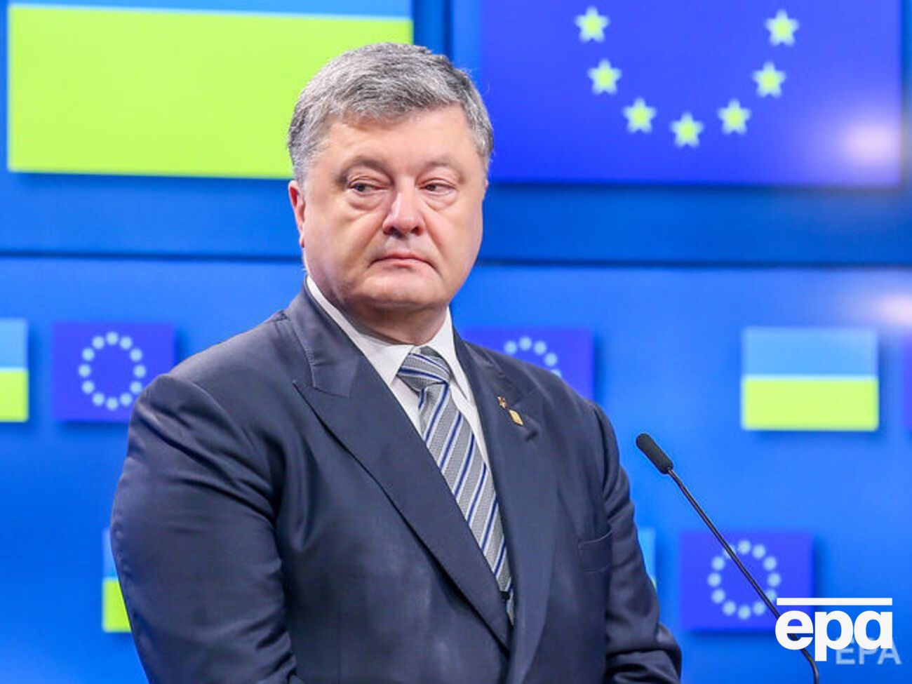 Порошенко высказал соболезнования в связи со смертью Нины Жизневской