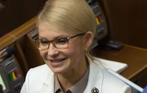 Юлия Тимошенко 3 мая опубликовала в Facebook видео поздравления с днем кондитера и поделилась рецептом сырников