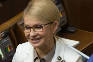 Юлия Тимошенко 3 мая опубликовала в Facebook видео поздравления с днем кондитера и поделилась рецептом сырников