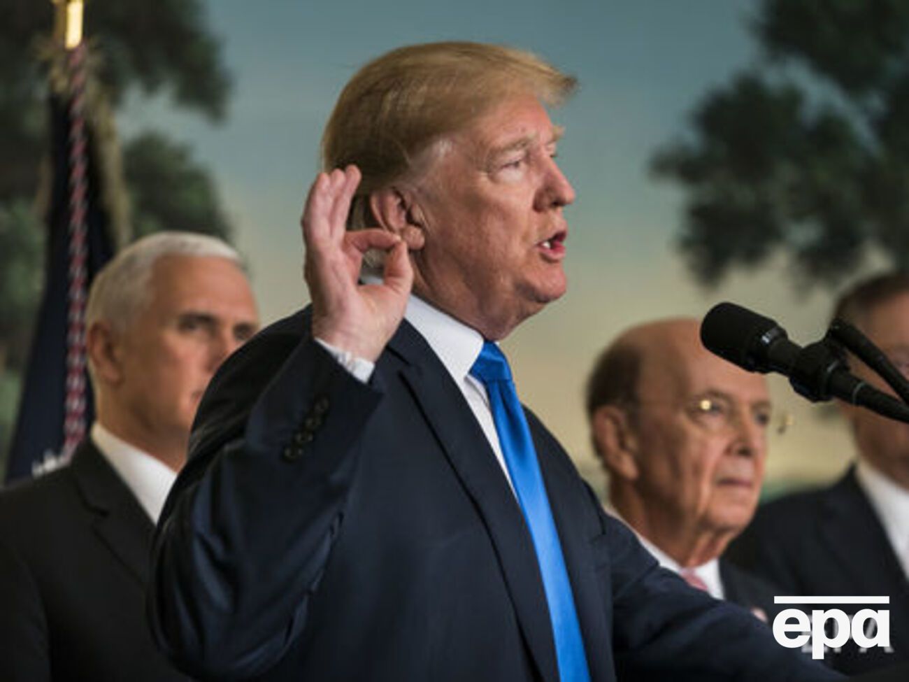 Трамп рассчитывает на скорейшее освобождение трех американских граждан, осужденных в КНДР