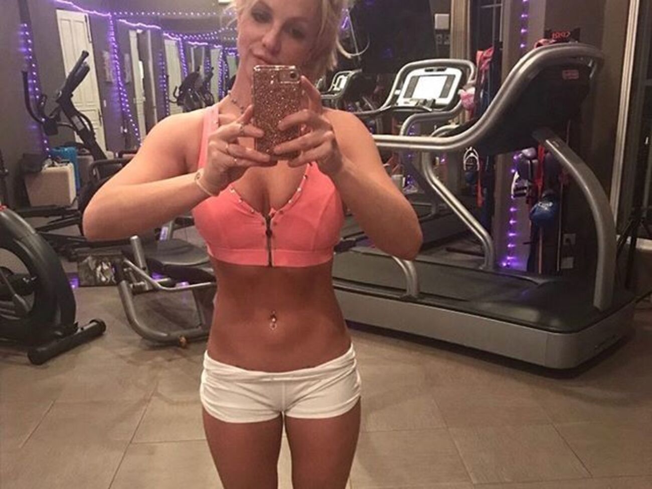 Спирс: Отменное начало уик-энда!