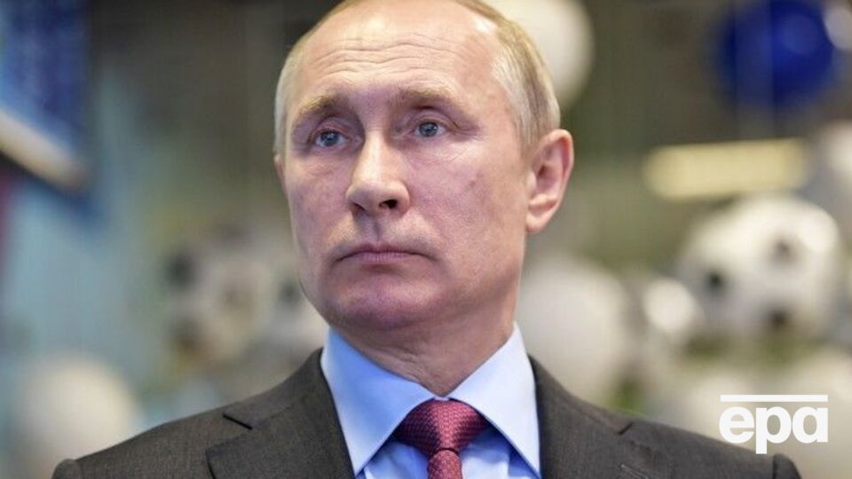 В России выросло число людей, недовольных результатами правления Путина