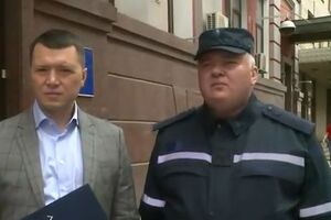 Бочковский со своим адвокатом Федоренко возле здания Минюста Украины