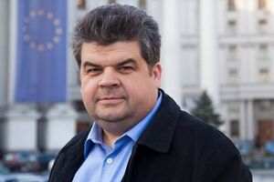 Росії треба зав'язувати з "бес смертным орком". Толку від нього ніякого, а на видатки на лєнточки можна цілий рік утримувати "ЛНР" із "ДНР"