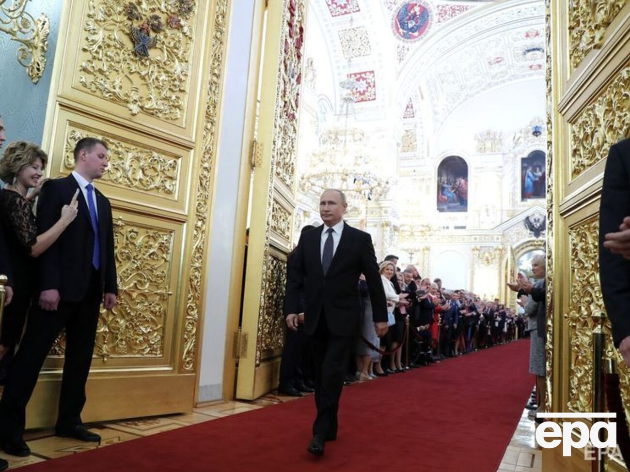 У Москві пройшла церемонія інавгурації Путіна, серед гостей були Шредер, Сігал та інші. Фоторепортаж