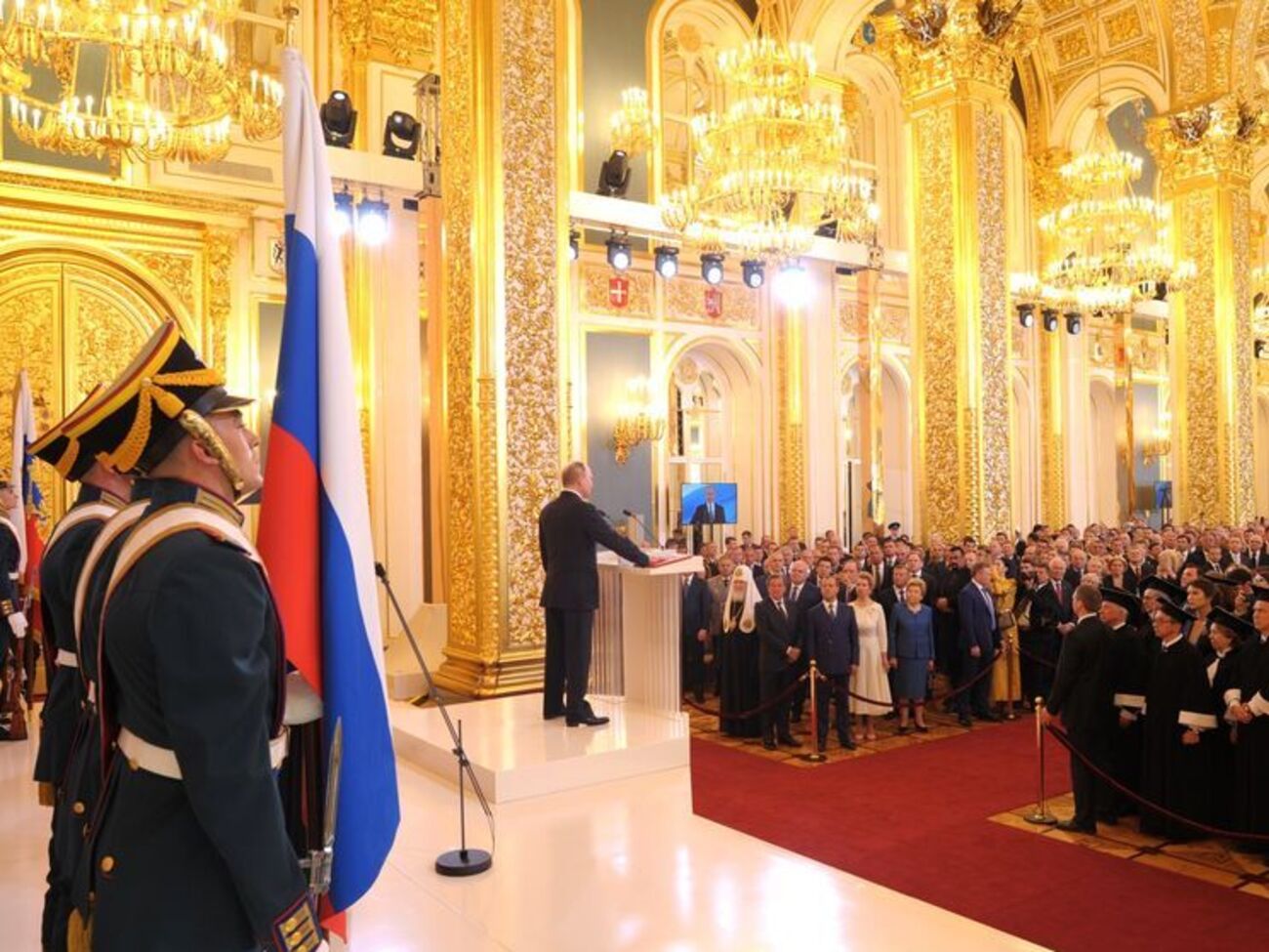 Путин в четвертый раз вступил в должность главы российского государства