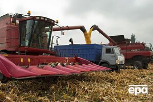 Ціна оренди землі в Україні – низька, а якість грунту – одна з найкращих у світі, пише Bloomberg