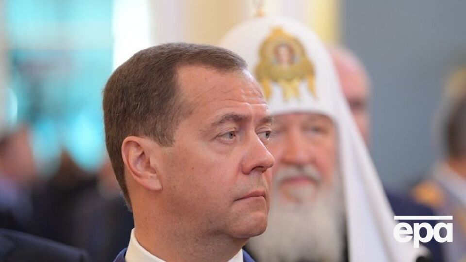 Медведева могут утведить премьером РФ 8 мая