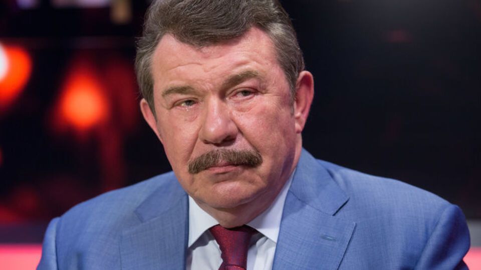 Кузьмук: Я с удивлением слышу: "Донбасс и Крым придут к нам". Давайте зададимся вопросом: а чего им к нам идти? Мы должны быть примером, во всем