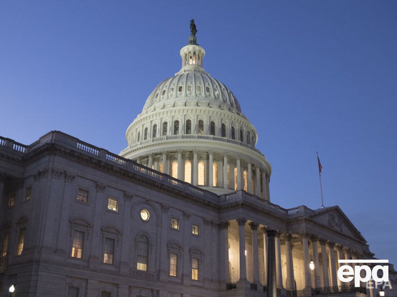 Проект закона должен быть согласован с версией оборонного бюджета, которую подготовит Сенат, после чего за документ должны проголосовать обе палаты Конгресса