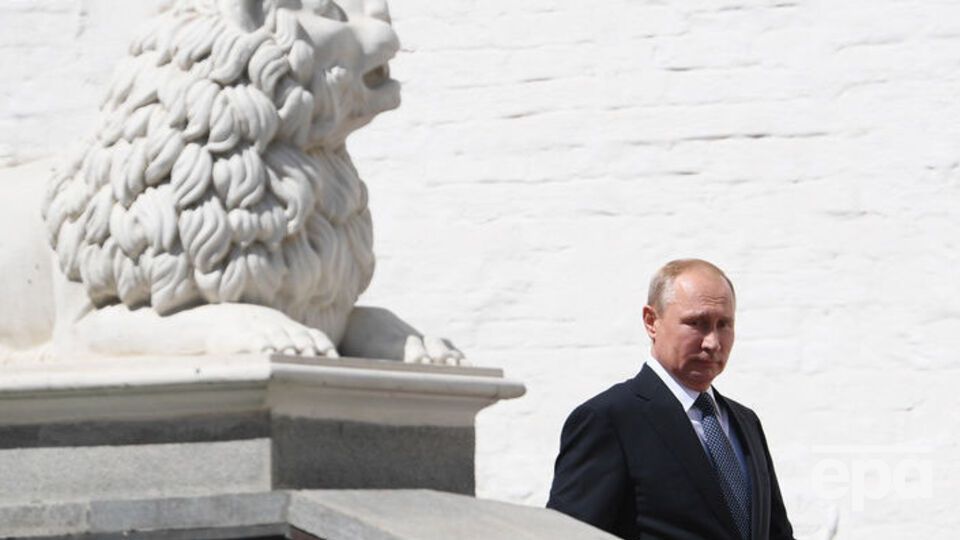 Путін 7 травня вчетверте обійняв посаду президента РФ