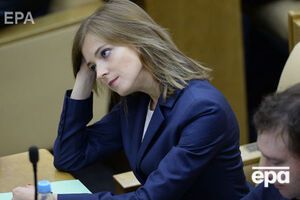 Поклонська була співробітницею української прокуратури. У травні 2014 року, незабаром після окупації Кримського півострова Росією, її призначили "прокурором" Криму