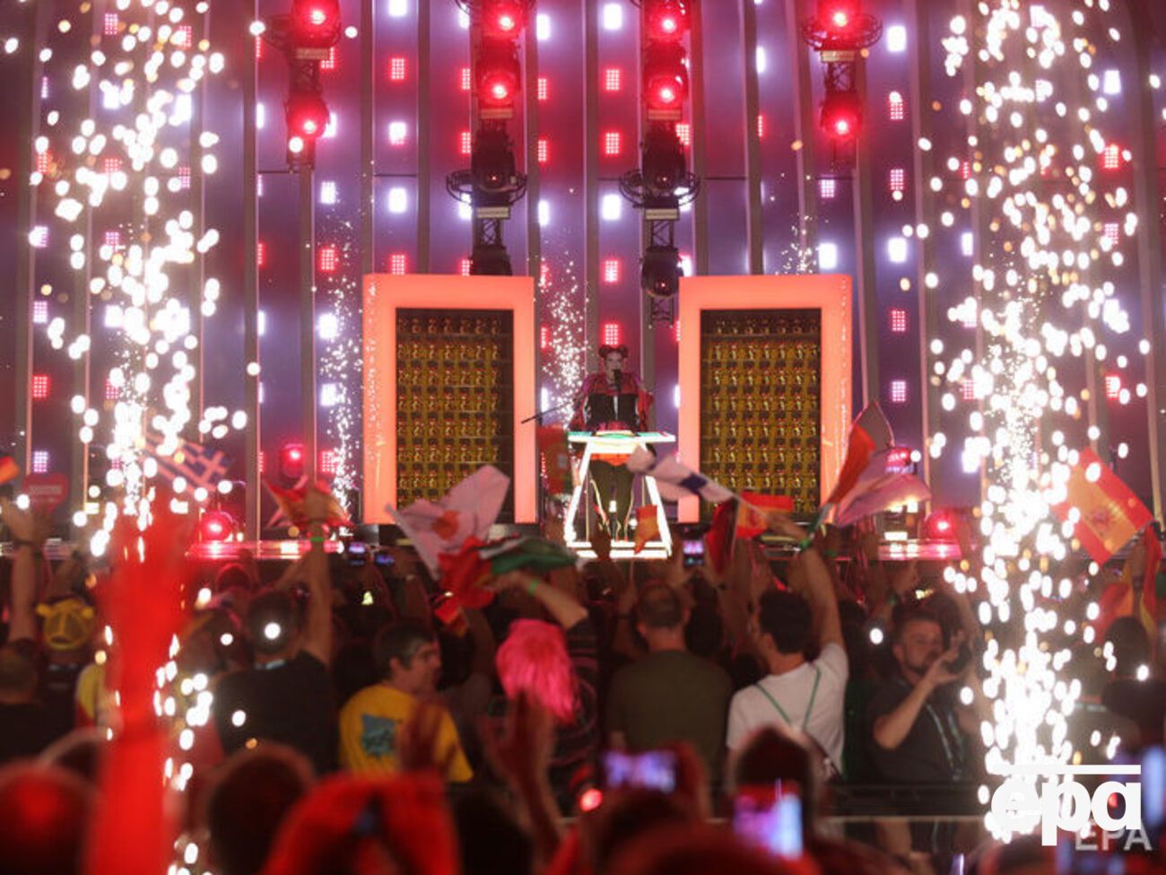 Ізраїльтянка Нетта Барзілай була головним фаворитом "Євробачення" за версією букмекерів, але зараз їй прогнозують третє місце