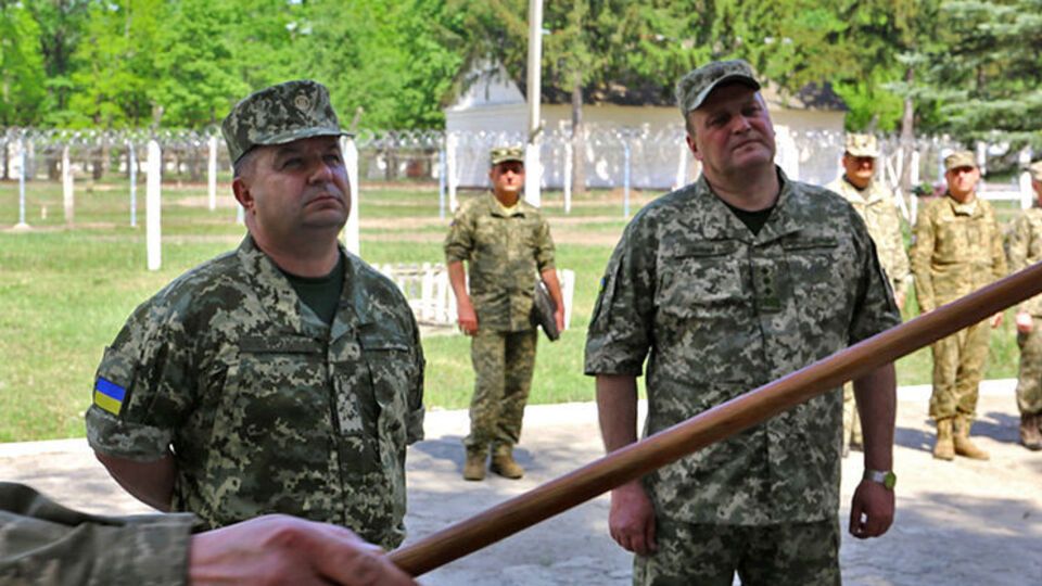 Полторак проінспектував арсенал у Хмельницькій області