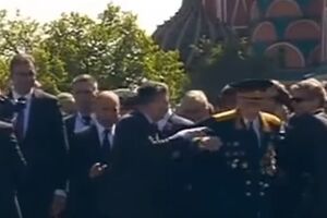 Охранники Путина оттеснили ветерана 9 мая