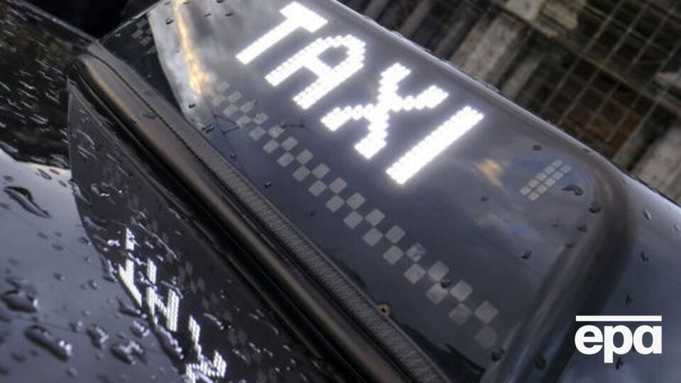 Пилотируемые летающие такси могут начать продавать в 2023 году