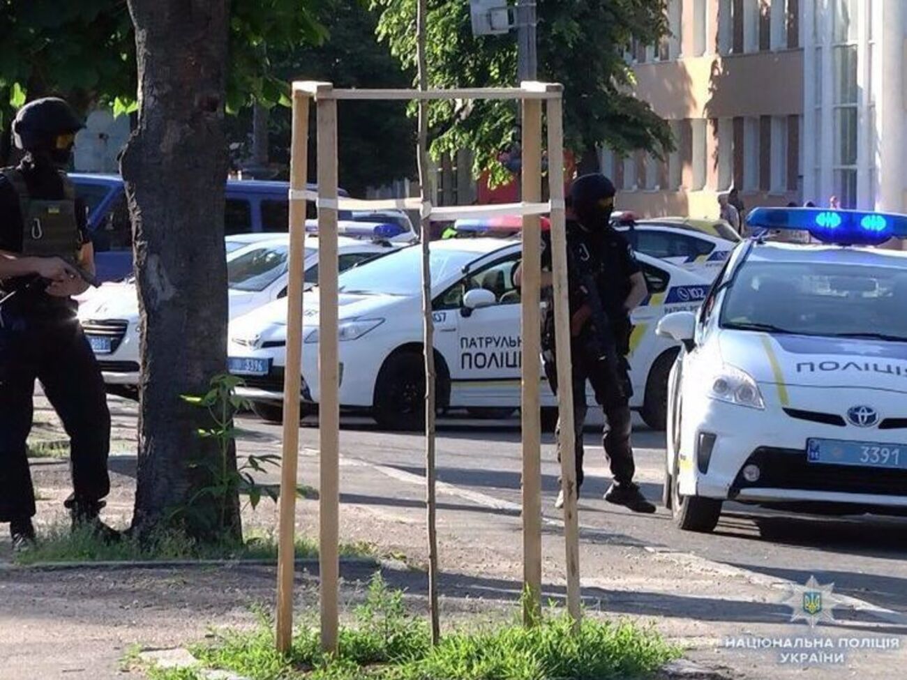 Поліція розслідує вбивство депутата, який сам, можливо, був убивцею