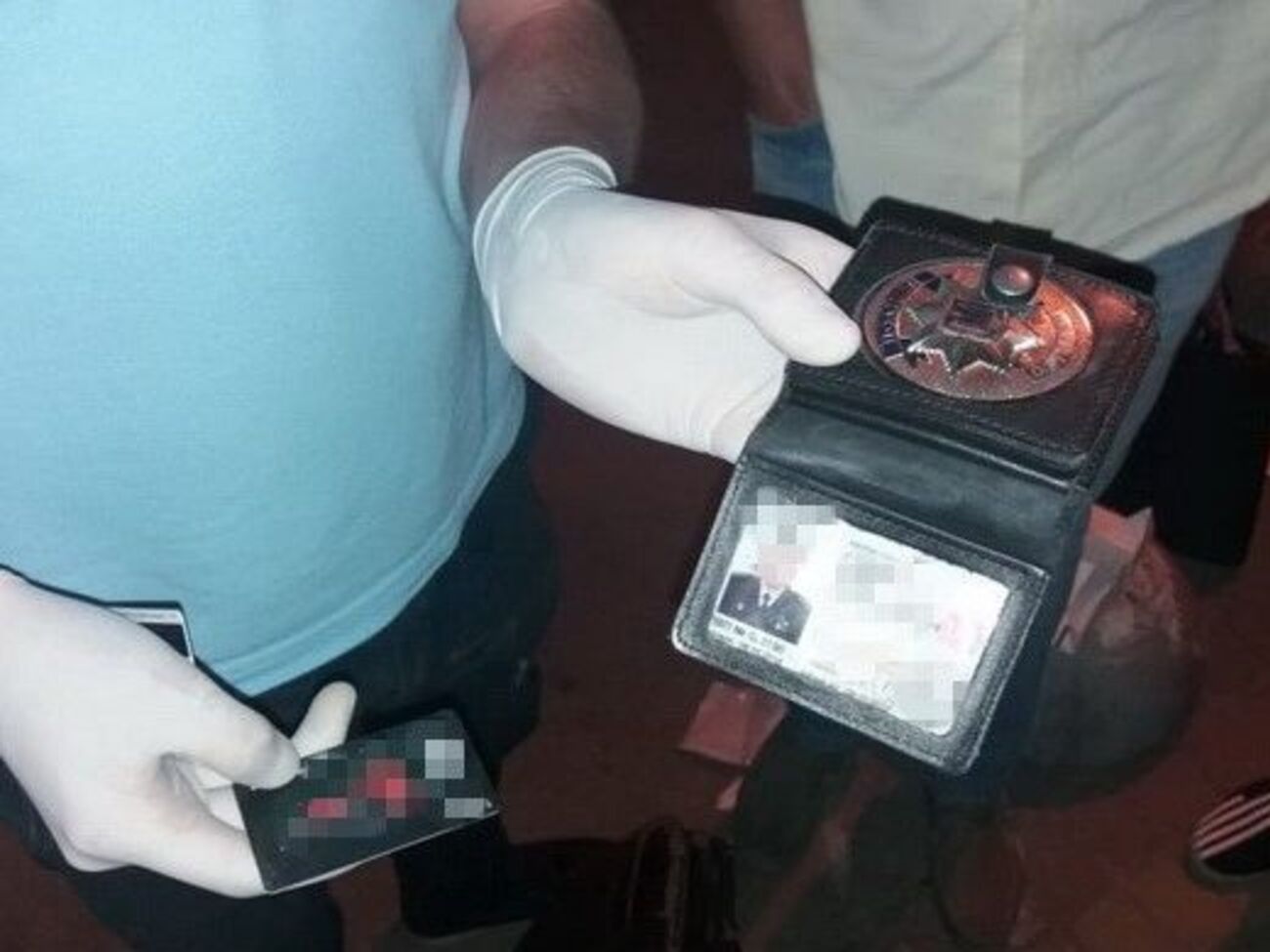 Полицейского задержали за сутенерство, его руководителя &ndash;&nbsp;за взяточничество