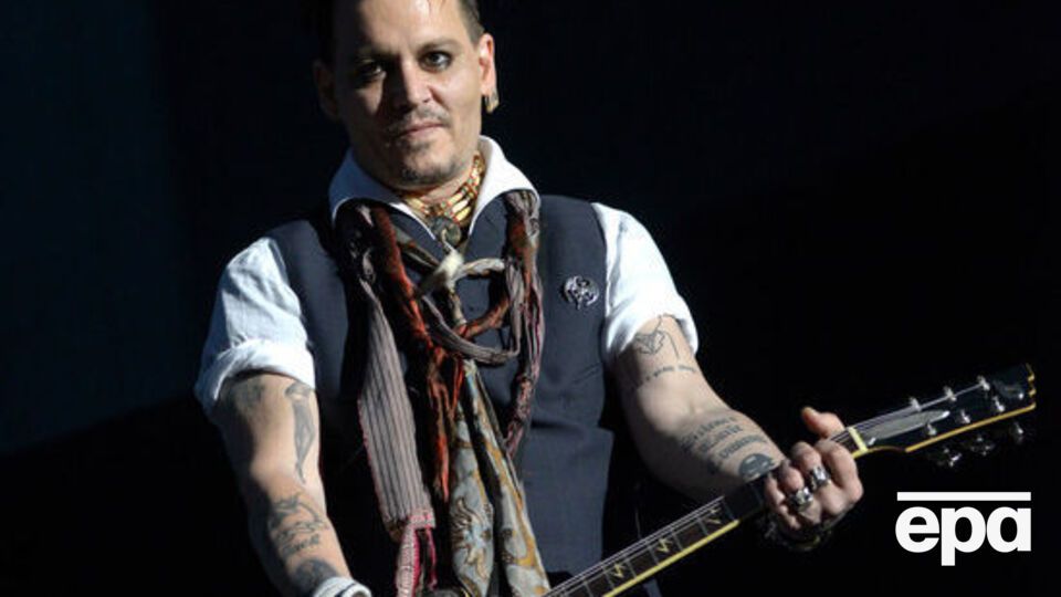Депп приехал в Россию с группой Hollywood Vampires