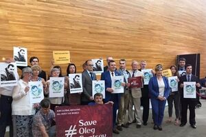 У Європарламенті підтримали Сенцова