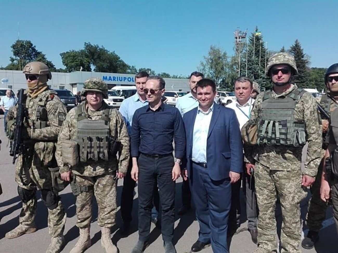 Глави МЗС України і Німеччини відвідали прифронтові території Донбасу