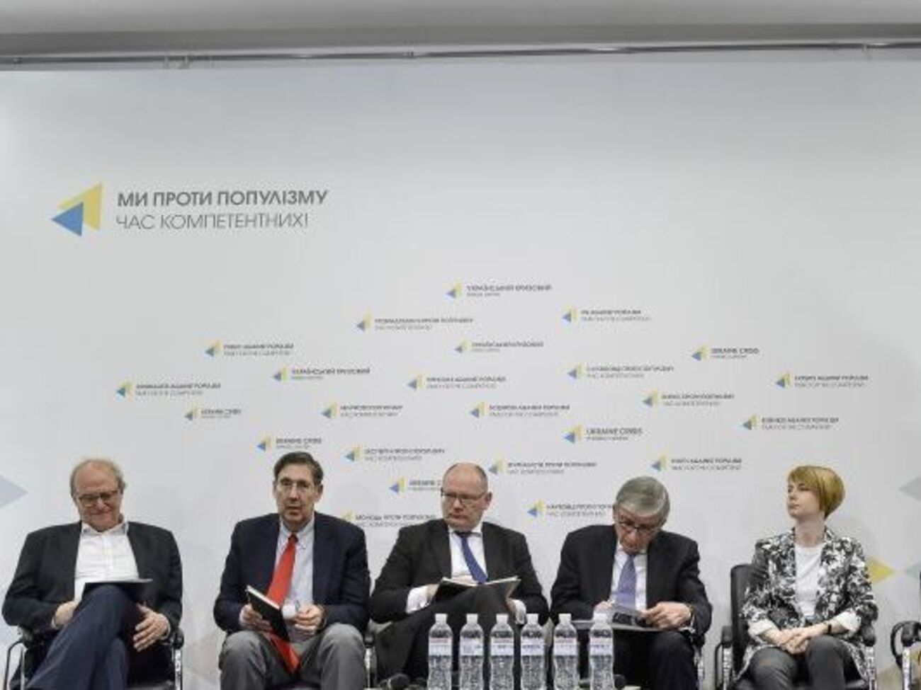 В исследовании Atlantic Council отмечается, что ежегодно Россия тратит около $2 млрд на поддержку Крыма