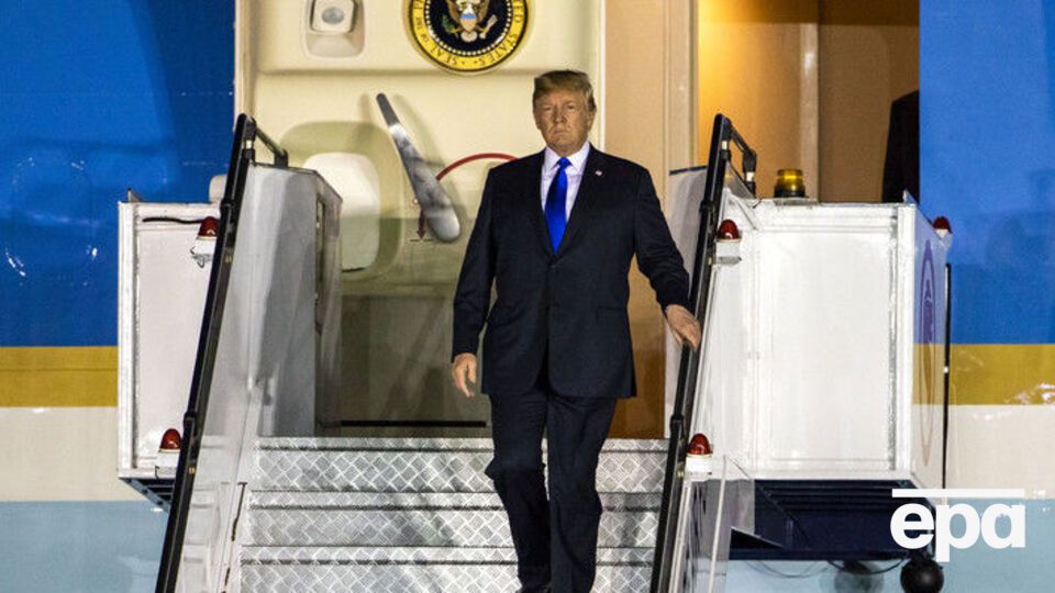 Трамп прибув у Сінгапур