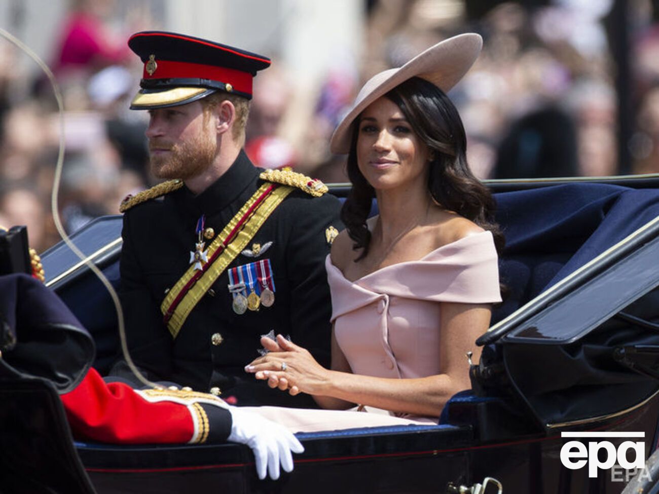 Принц Гаррі з дружиною вирушать восени в тур