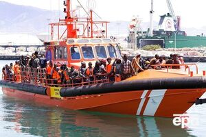Італія не дозволила гуманітарному судну Aquarius увійти до будь-якого зі своїх портів