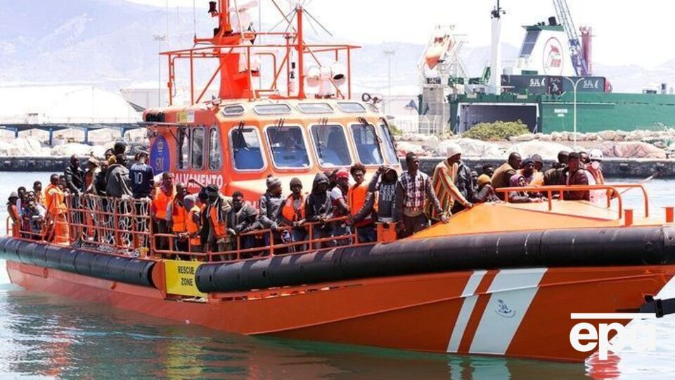 Італія не дозволила гуманітарному судну Aquarius увійти до будь-якого зі своїх портів