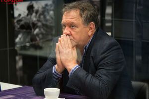 Бенюк: Представьте себе жизнь главы государства – они получают по полной программе