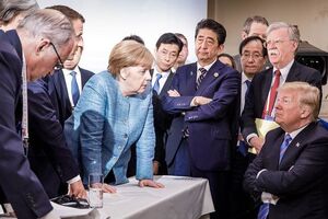 Фотографія з Трампом і Меркель надихнула користувачів інтернету