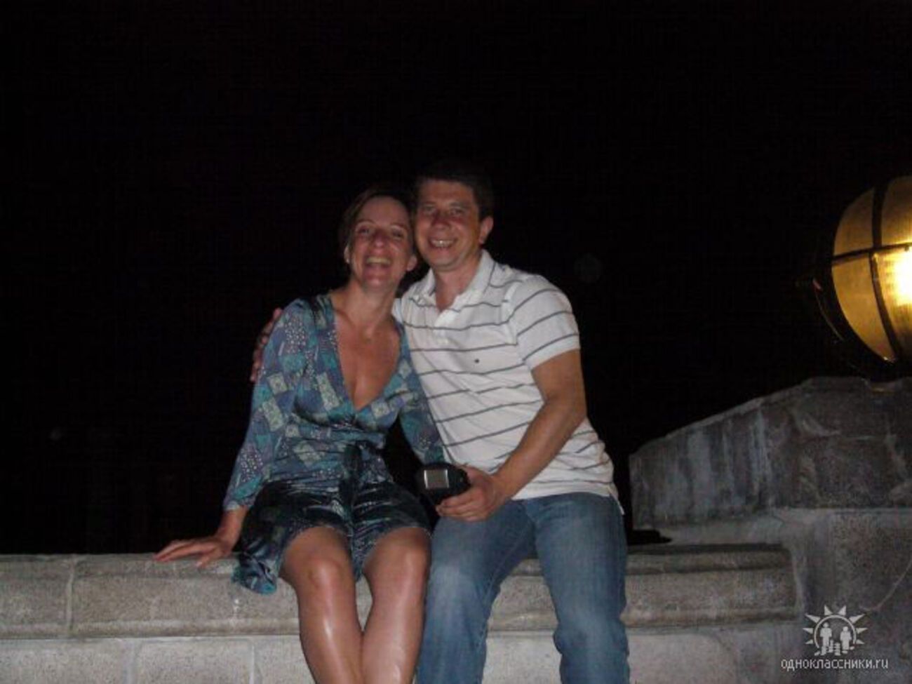 На знімку, датованому червнем 2007 року, &ndash; Килимник із дружиною, стверджують їхні знайомі