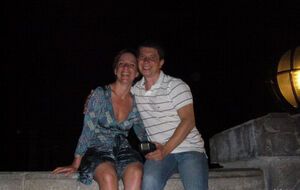 На знімку, датованому червнем 2007 року, – Килимник із дружиною, стверджують їхні знайомі