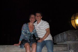 На знімку, датованому червнем 2007 року, – Килимник із дружиною, стверджують їхні знайомі