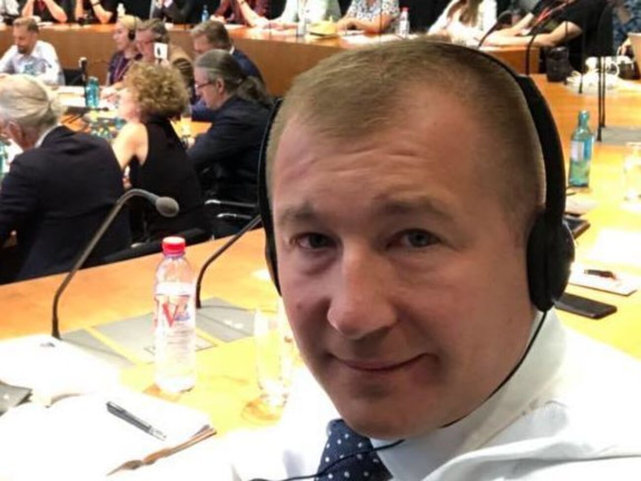 Віталій Сердюк: Надав для внесення до списку матеріали щодо низки працівників судово-прокурорського корпусу, починаючи із генпрокурора і закінчуючи суддями, які завзято виконують його команди