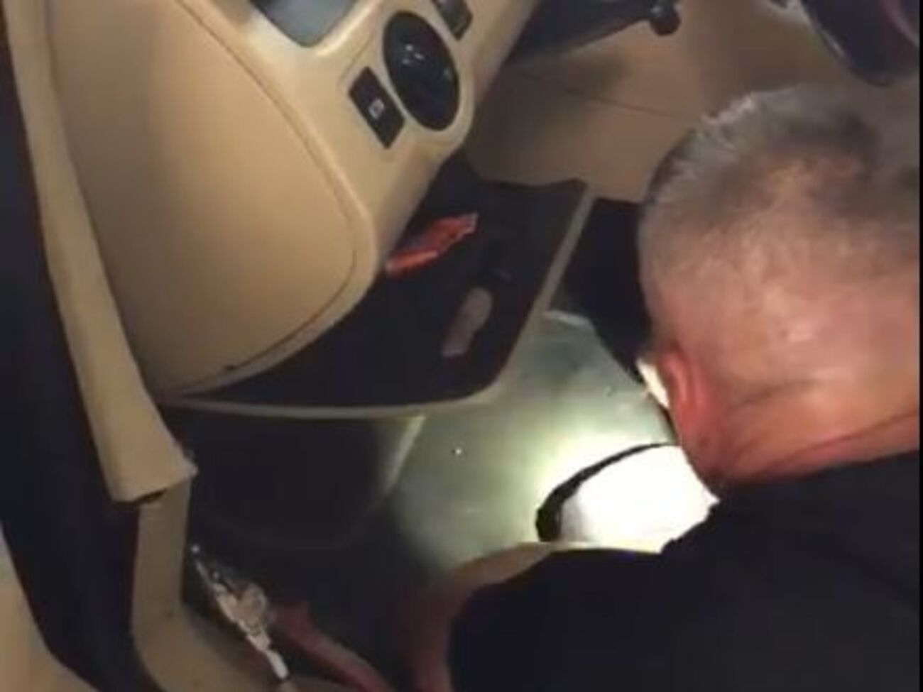 Слободян:&nbsp;Янтарь был и в топливном баке, и под обшивкой салона автомобиля, и в багажном отсеке