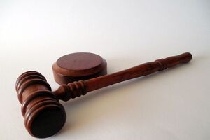 Суд признал виновным военнослужащего по ч. 1 ст. 263 и ч. 3 ст. 410 Уголовного кодекса Украины