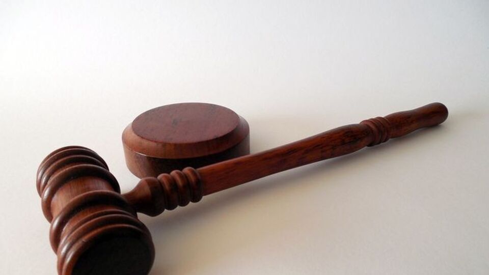 Суд визнав винним військовослужбовця за ч. 1 ст. 263 і ч. 3 ст. 410 Кримінального кодексу України