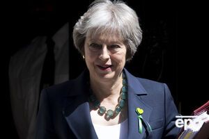 Мэй настаивает на ужесточении санкций против РФ