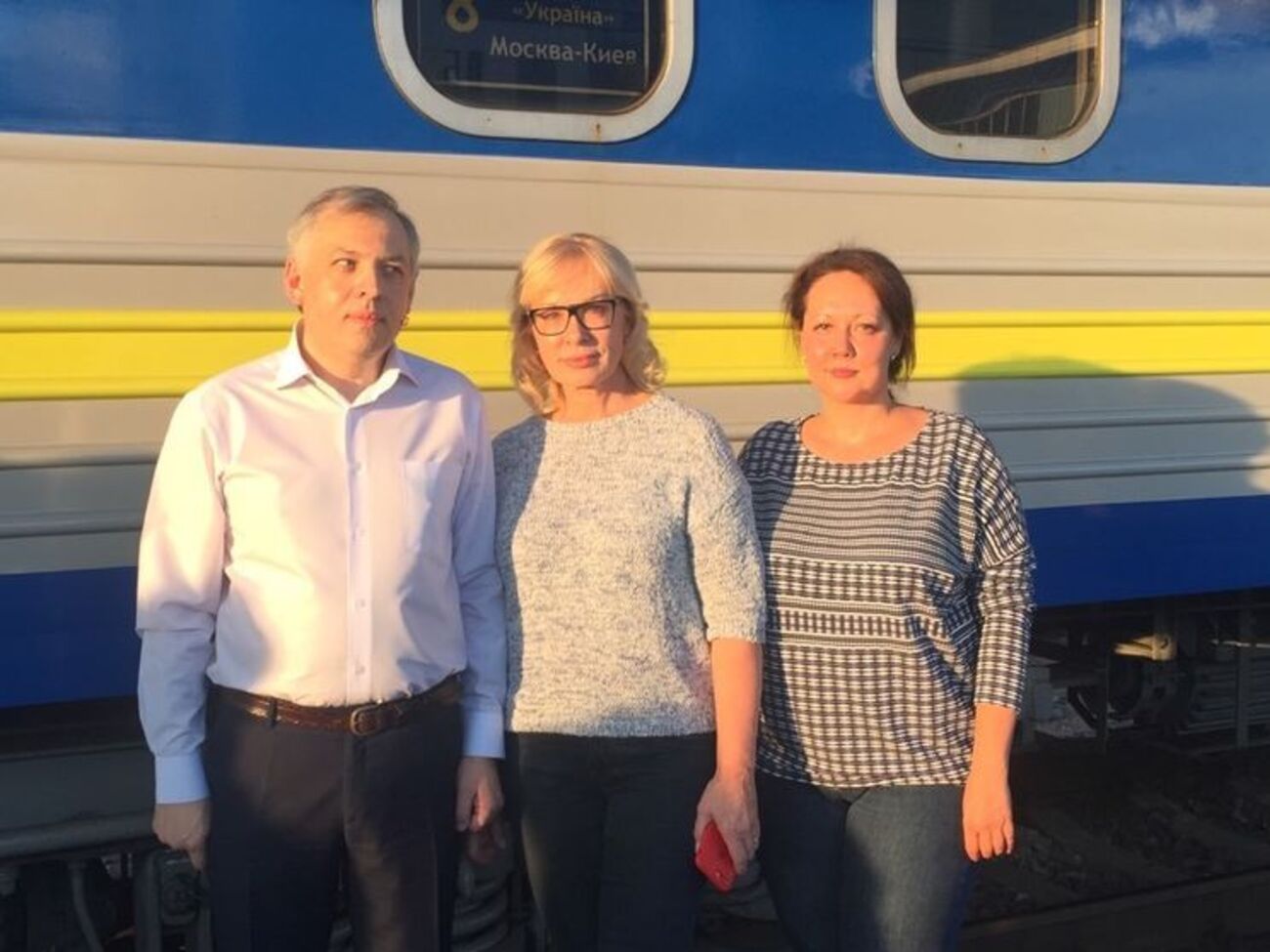 Денісова (в центрі) вирушила у РФ
