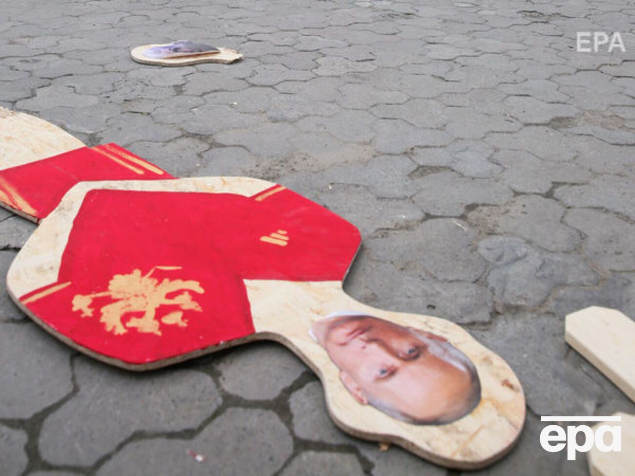 Активисты будут публиковать расследования о преступлениях "путинского режима"