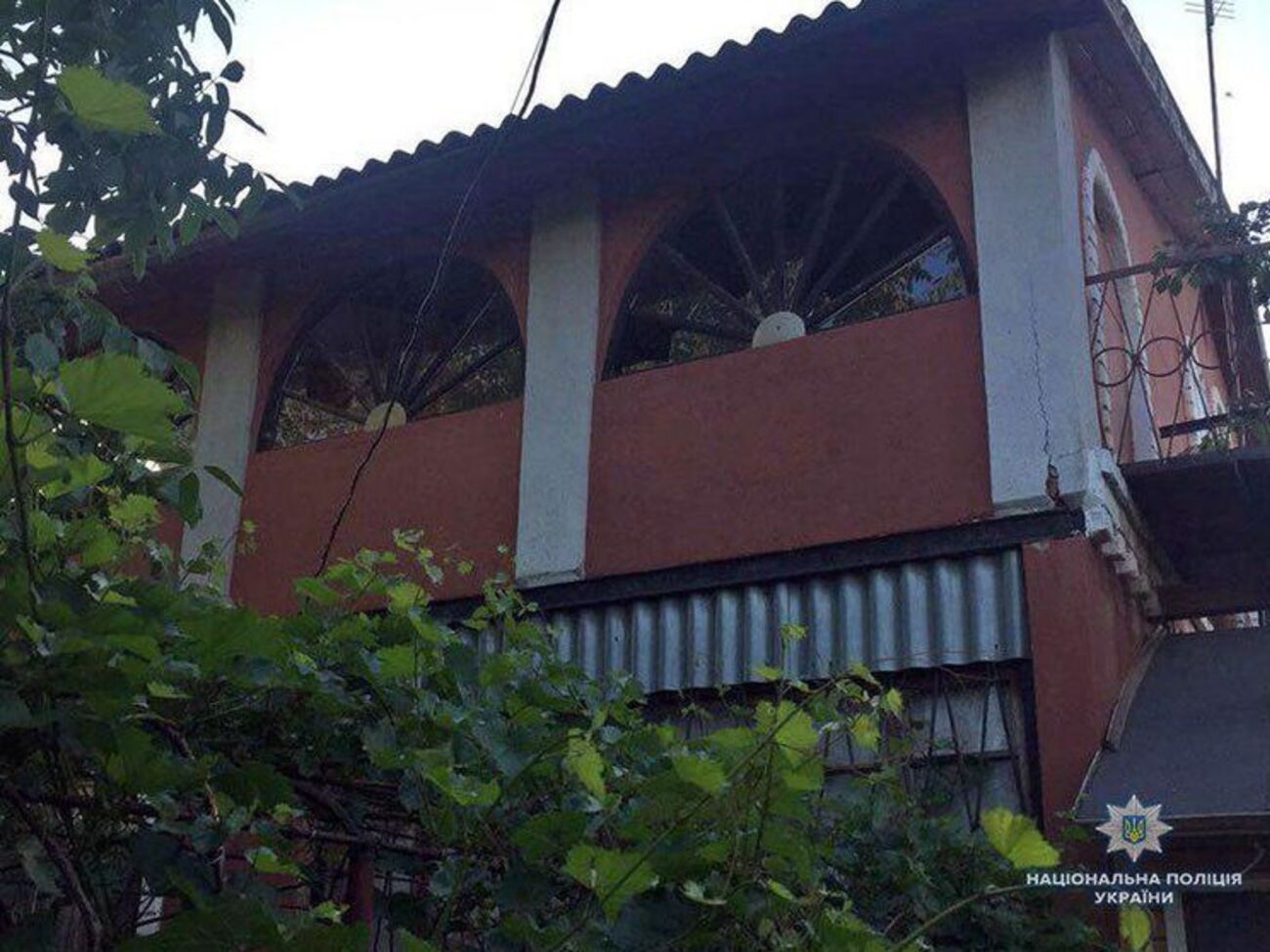 Під час обстрілу пенсіонер перебував у своєму будинку