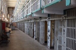 Суддя не задовольнив вимоги ув'язнених, оскільки не знайшов причин для розгляду заяви