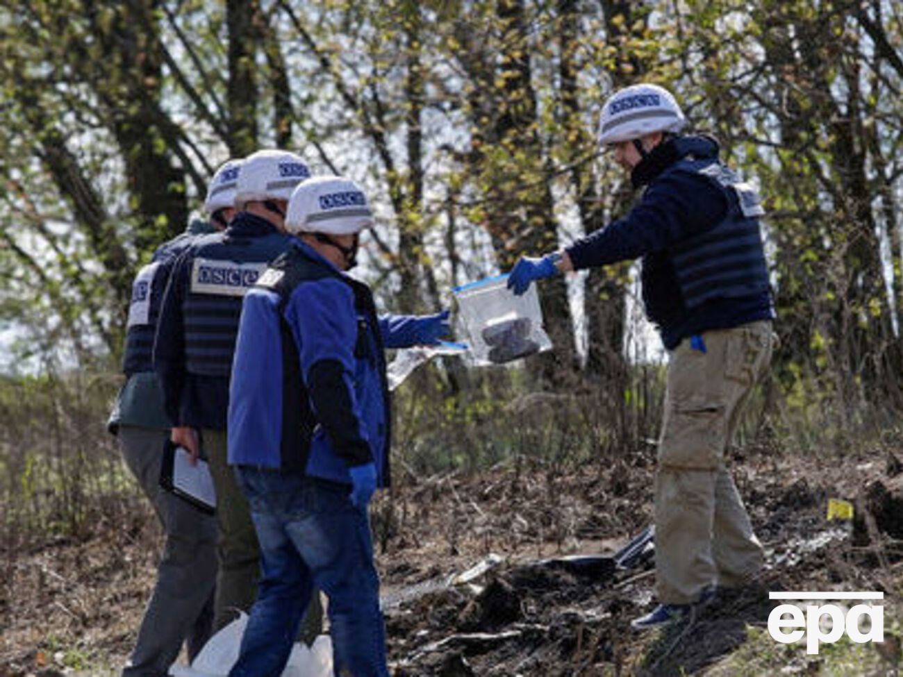 Боевики препятствуют работе патруля на оккупированном Донбассе
